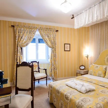 Hotel Casa De Sao Mamede Lisbona