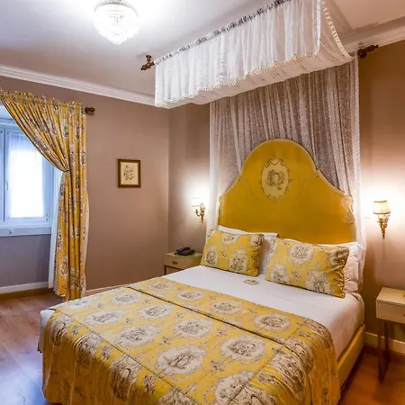 Casa De Sao Mamede Hotel 3*